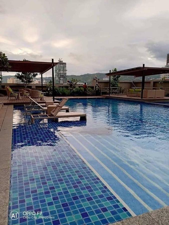 Horizon 101 A8 5Mins Walk Robinson Mall And Bar Cebu Екстер'єр фото